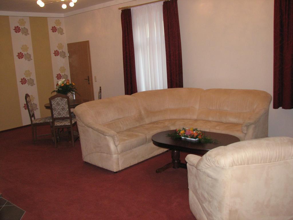 Hotel Garni Dekorahaus 巴特尚道 客房 照片